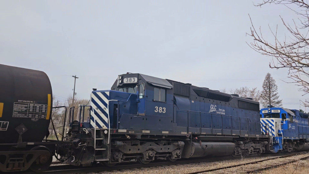GLC 383